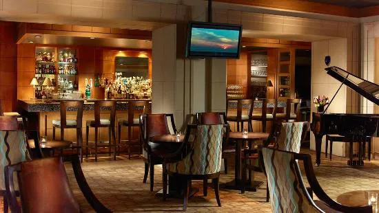 Noe Restaurant & Bar