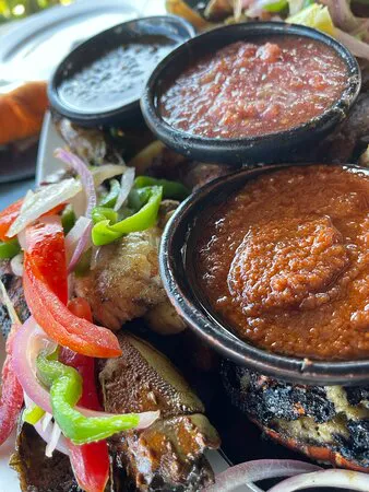 غانيان فيليدج، أكرا - غانا