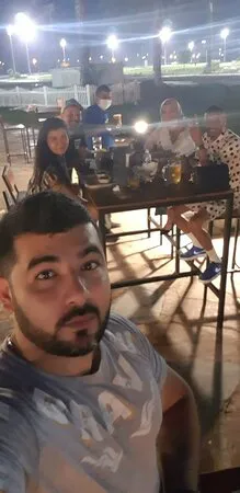 مطعم وبار شارع 19