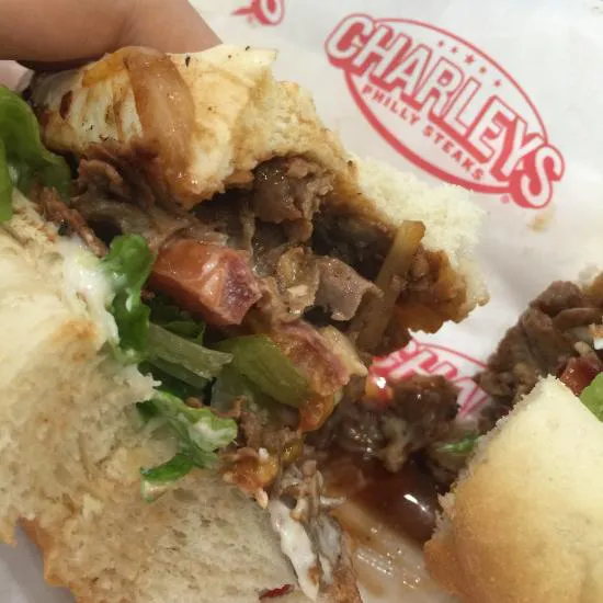 Charley's Grilled Subs (باللغة الإنجليزية).