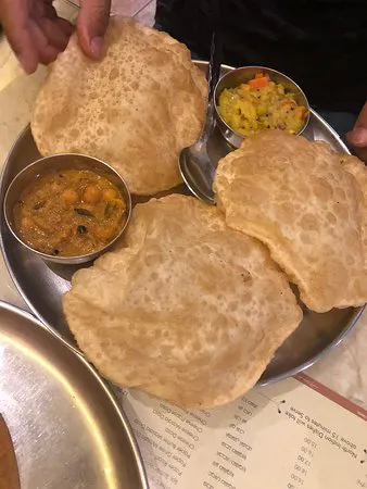 مطعم باثان سواميس