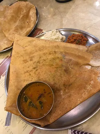 مطعم باثان سواميس