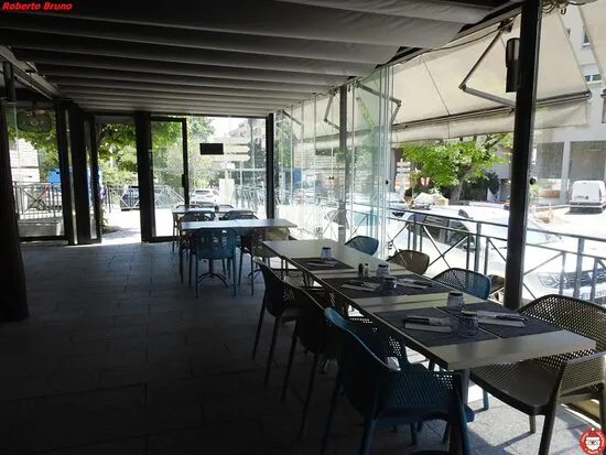 مطعم لو بافيلون بلو