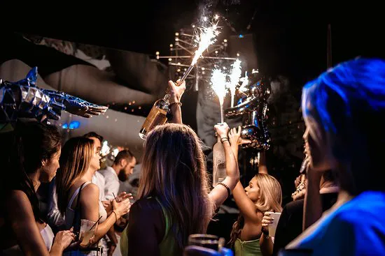 صالة وحديقة الجمهورية