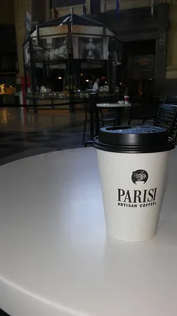 مقهى باريسي