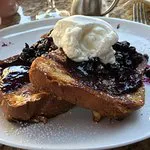 الاثنين أمي غابي