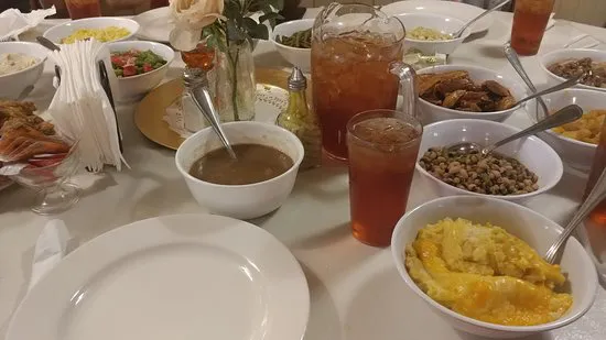 السيدة ويلكس غرفة الطعام