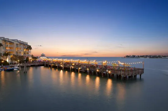 رصيف الغروب