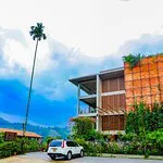 مطعم إيلا فلاور جاردن