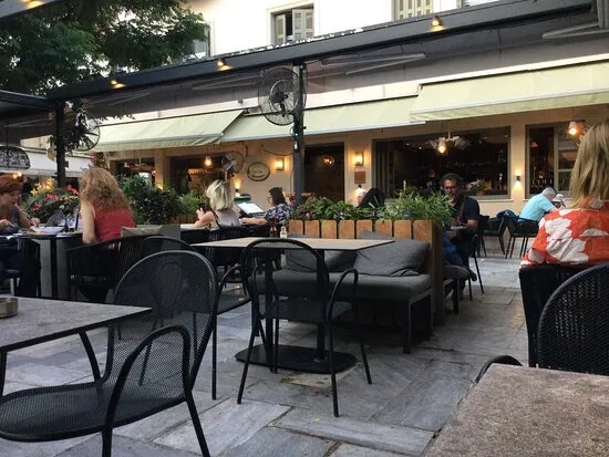 مطعم ومقهى ايونتوس، أثينا