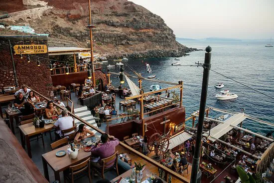 مطعم Ammoudi للأسماك