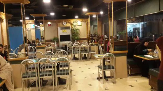 رئيس برغر بيشاور