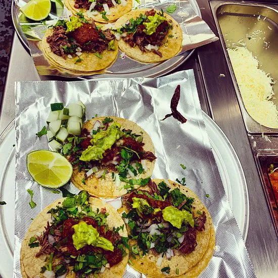 سينكو تاكوس