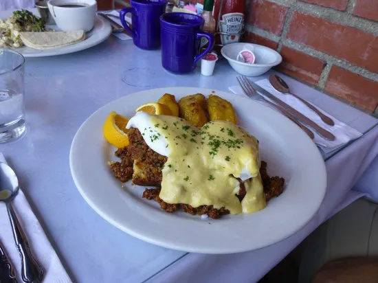 Mercedes' Cuban Grill