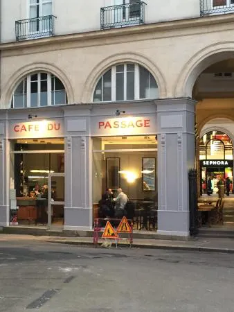 Cafe du Passage