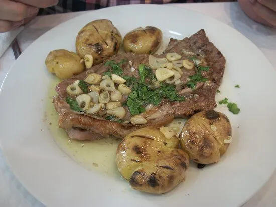 مطعم أداماستور، لشبونة