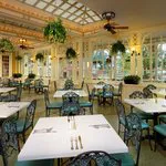 مطعم توني تاون سكوير