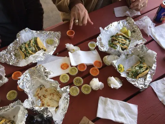 تاكوس تييرا كالينتي