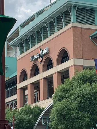 الصفحة الرئيسية Plate Bar & Grill