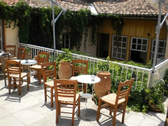 فريساكي كافيه، أثينا