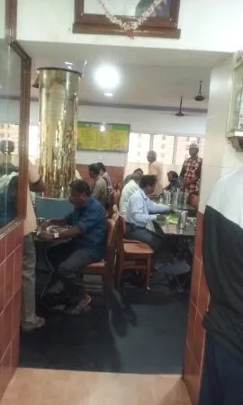 مطعم أرولاكام للخضروات