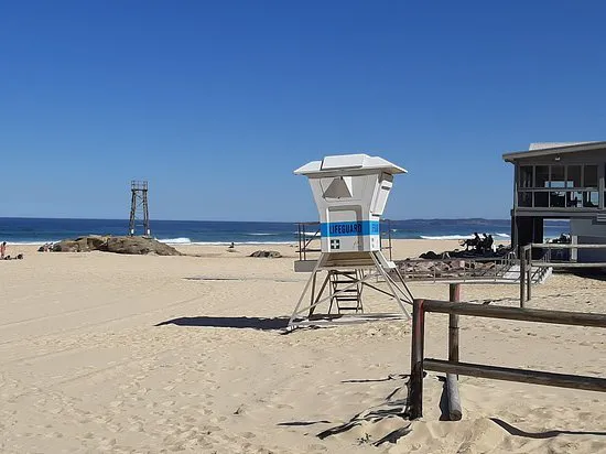 ريدهيد بيتش كافيه