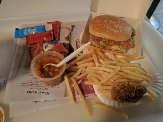 مطعم كنتاكي لندن - تاور هيل