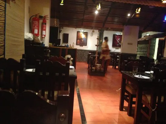 مطعم أنانثابوري، مسقط