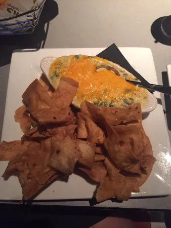 أسماك القرش تحت الماء الشواية