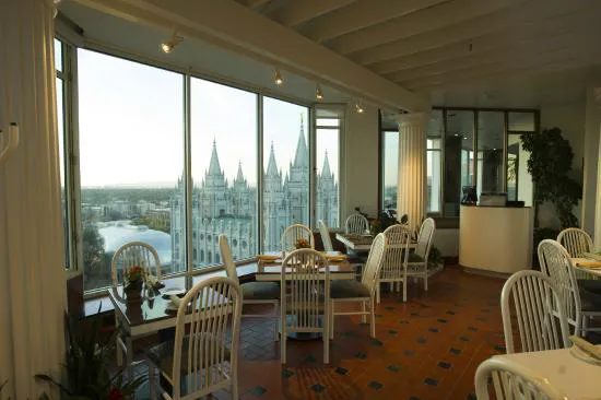 مطعم الحديقة