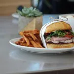 مطعم الحديقة