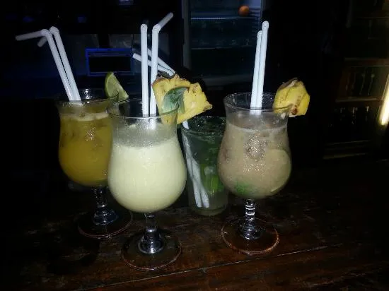 مطعم باي مون