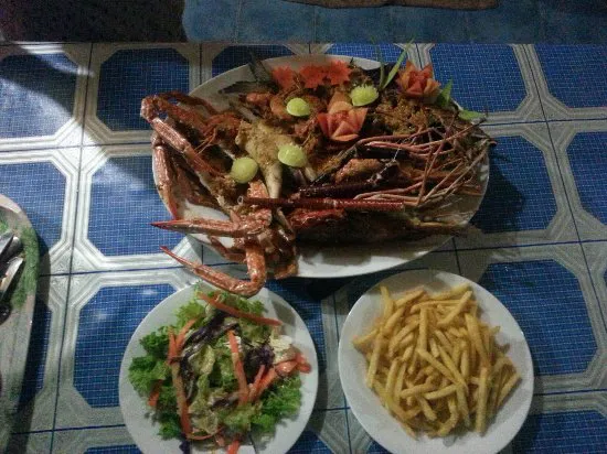 مطعم باي مون