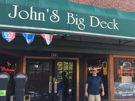 John's Big Deck (باللغة الإنجليزية).