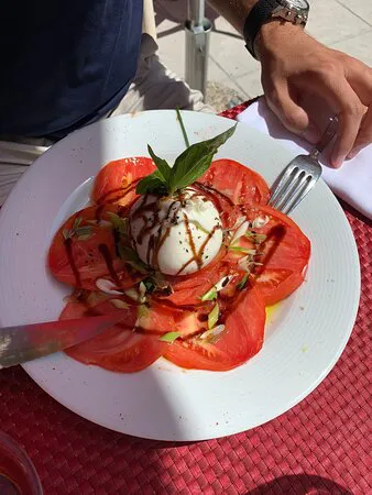 مطعم لو فيكتور هوغو، نيس