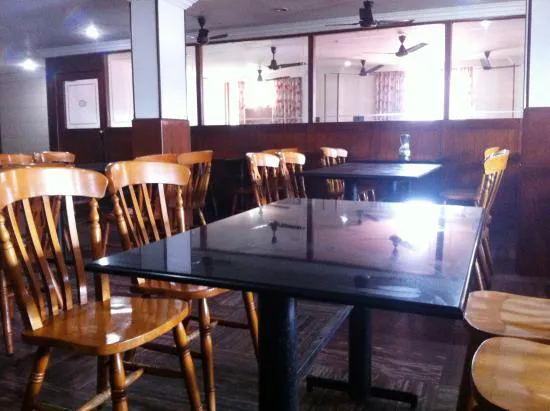 مطعم فندق كومالابافان