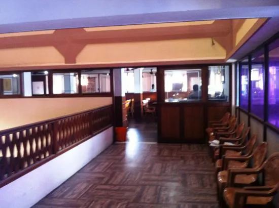 مطعم فندق كومالابافان