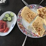 مادو كافيه، فتحية