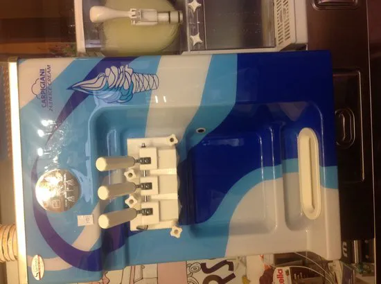 جيلاتيريا الزبادي آل كورسو