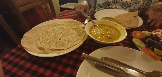 مطعم فريش تشويس متعدد المأكولات، كوتشي