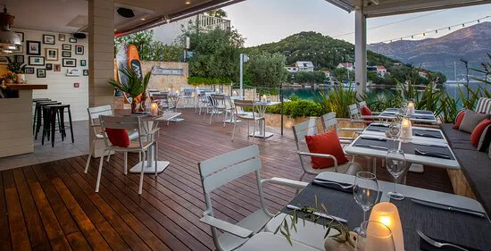 Mimi's Bistro at Tara's Lodge