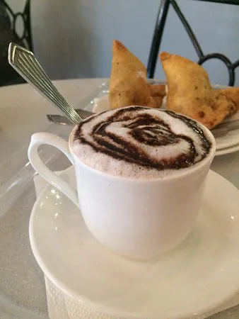 كافتريا ات ويست سايد، مومباي