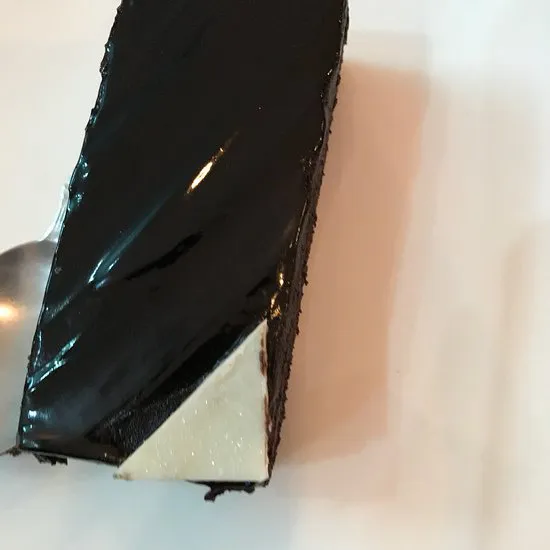 كافتريا ات ويست سايد، مومباي