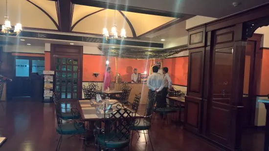 مطعم إيست إنديا كومباني