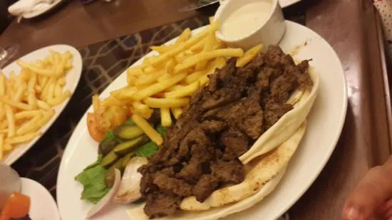 مطعم عنابي، صلالة