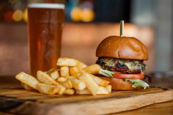 ذا تشارمنج سكواير