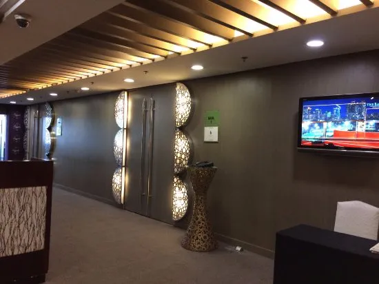 رافائيل وودفيرد بيتزا، مانيلا