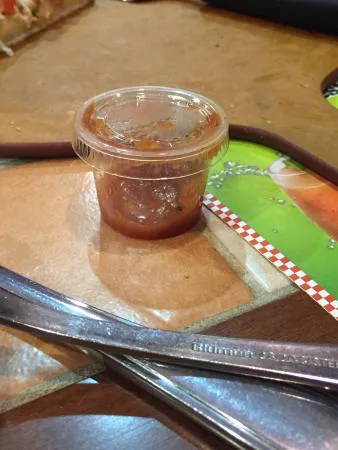 مطعم بيتزا إن، مسقط