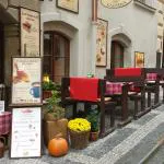 أنتيك كافيه، براغ