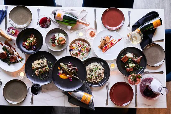 The Promenade Cafe - Hyatt Hotel Canberra